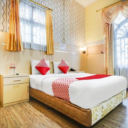 Oyo 1140 Hotel Tresya Tanjung Balai Tanjungbalai Luaran gambar