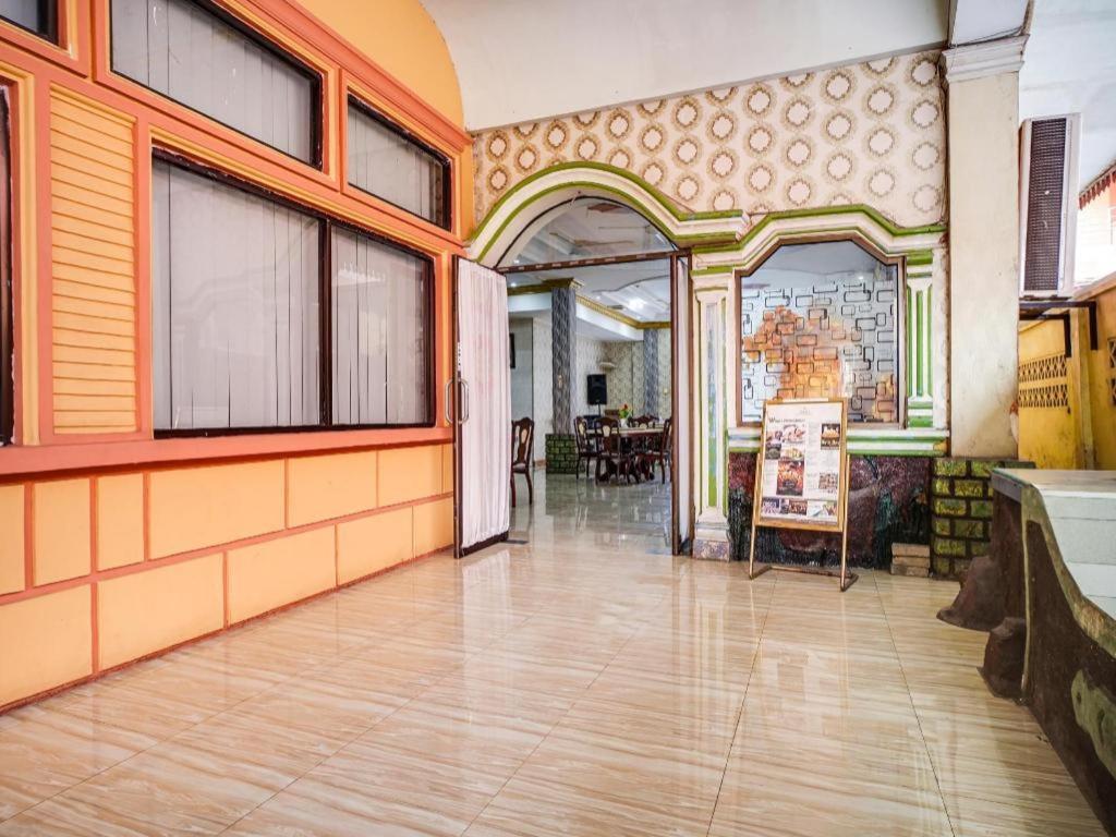 Oyo 1140 Hotel Tresya Tanjung Balai Tanjungbalai Luaran gambar